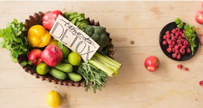 Pizza con Pollo, tomate y albahaca